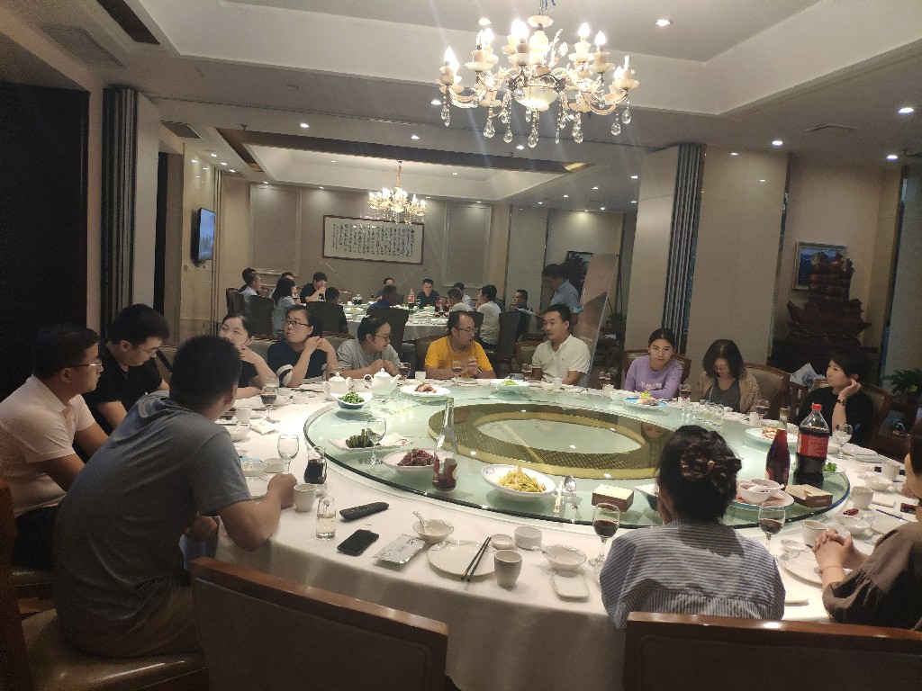馬行千里，不洗塵沙。(圖2)